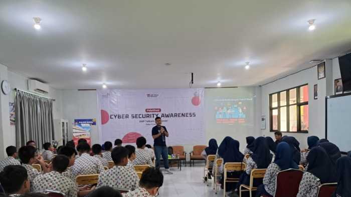 SMP Telkom Makassar Gelar Pelatihan Cyber Security untuk Siswa, Antisipasi Kejahatan Dunia Maya