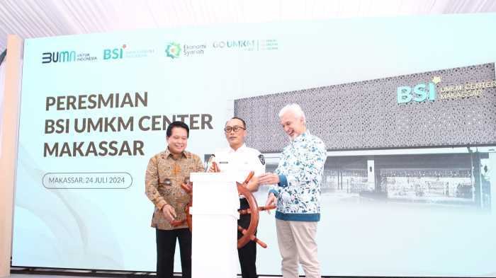 Berkomitmen Perkuat Ekonomi Lokal, BSI Resmikan UMKM Center Makassar