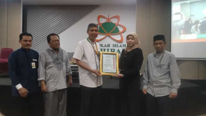 Penuhi 11 Aspek, Sekolah Islam Athirah Raih 2 Sertifikat Internasional ISO