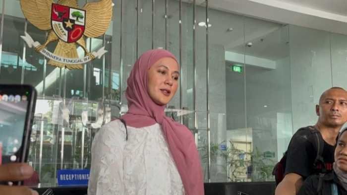 Paula Verhoeven Menangis Disebut Istri Durhaka, Tidak Terima dan Melapor ke Komisi Yudisial