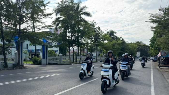 10 Pengguna Motor Listrik Honda Diajak Touring Keliling Makassar Hingga Gowa