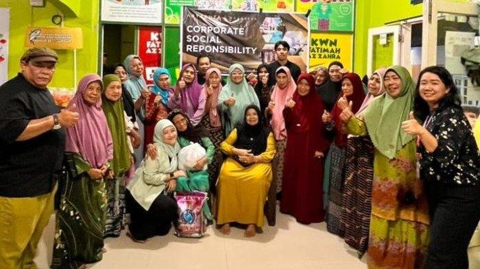 Aryaduta Makassar Berbagi Kasih dengan Lansia Fatimah Az‑Zahrah