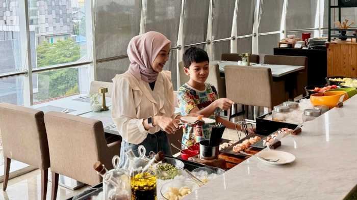 Makan Sepuasnya Crombolini, Pallu Basa, Sushi hingga Pasta di Sunday Bruch Hotel Melia, Gratis Berenang
