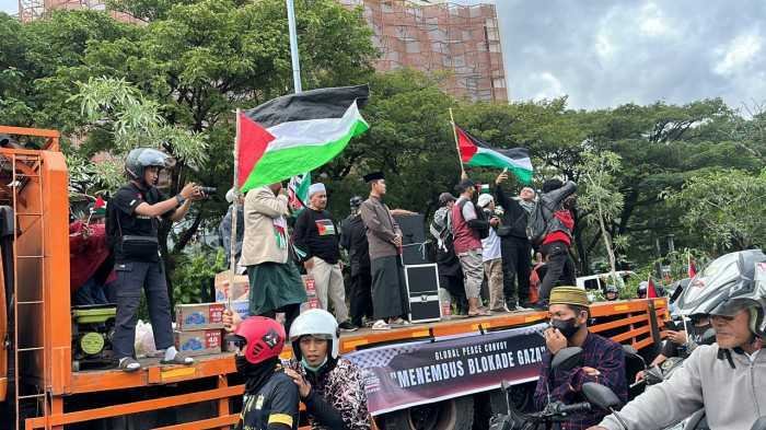 Ribuan Warga Makassar Ikuti Konvoi Damai Suarakan Kemerdekaan Palestina