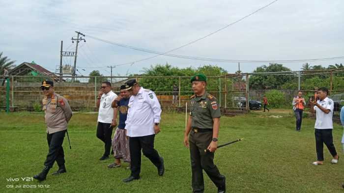 Naik Helikopter, Bupati Maros dan Forkopimda Pantau Wilayah Rawan Bencana