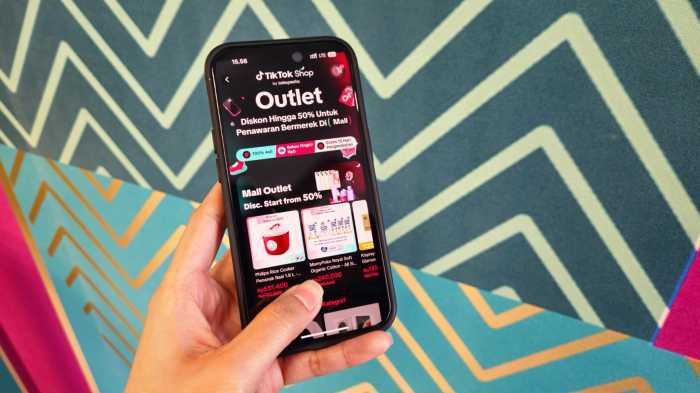 Penjual ‘Mall’ TikTok Shop by Tokopedia Tumbuh 4 Kali Lipat, Sneakers hingga Sambal Jadi Produk Terlaris di Semester I 2025
