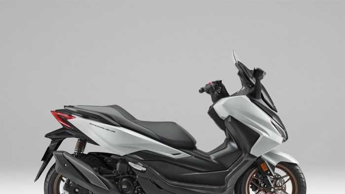 Skutik Besar Honda Forza Tampil Makin Keren, Harga OTR Mulai Rp94 Jutaan