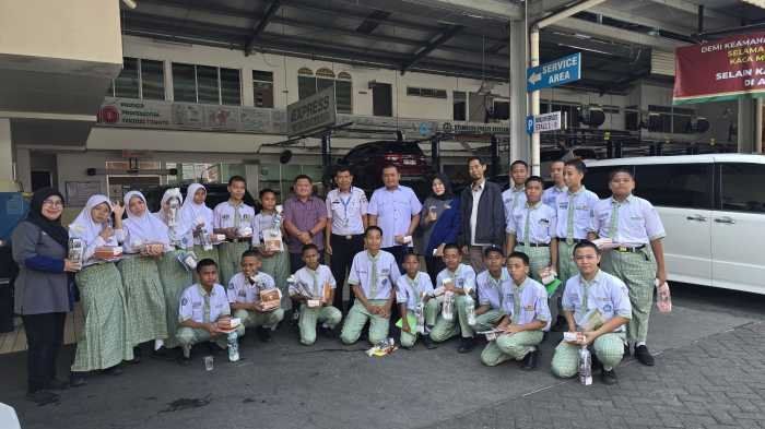 Showroom Kalla Toyota Gelar Pengenalan Rambu Lalu Lintas untuk Anak, hingga Pembagian 