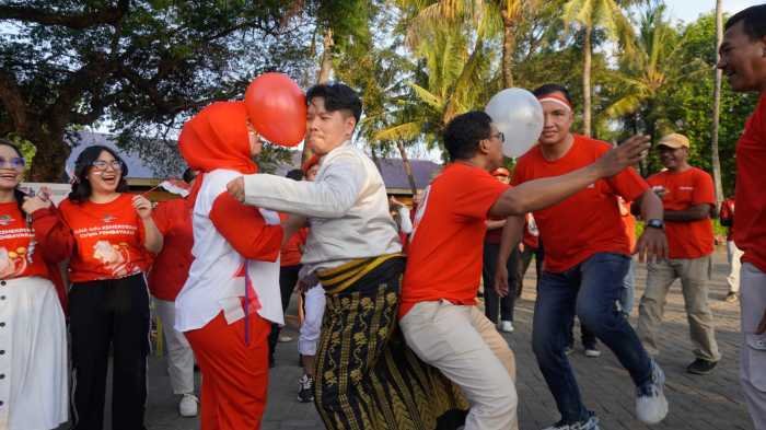 Meriah! Karyawan GMTD Bertanding Balap Karung hingga Joget Balon