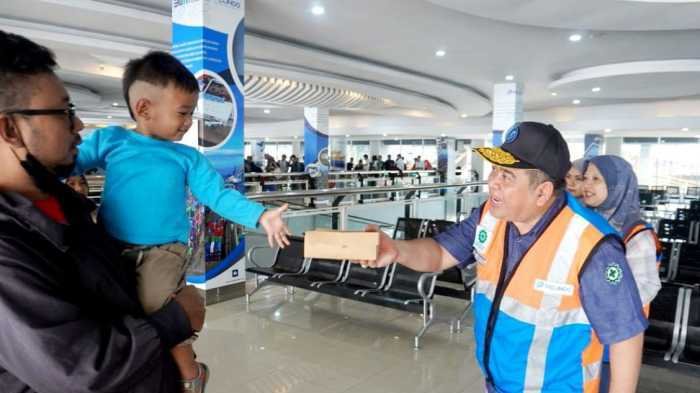 Pelindo Regional 4 Makassar Luncurkan Customer Care 102 di Hari Pelanggan Nasional