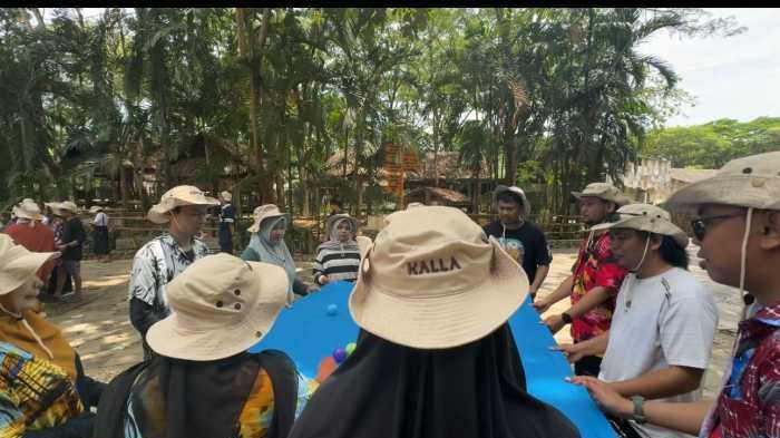 Jurnalis dan Insan KALLA Jalin Kebersamaan di Bugis Waterpark