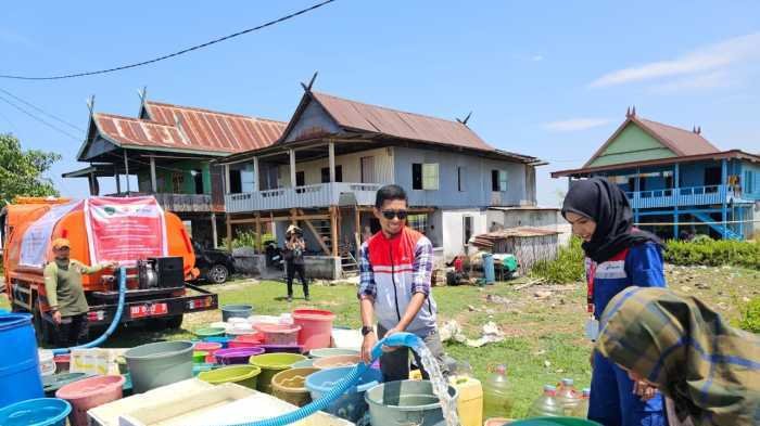  240 Ribu Liter Air Bersih Disalurkan untuk Warga Terdampak Kekeringan di Marosp