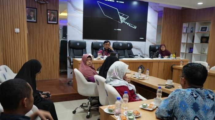 Besok Unismuh Makassar Kukuhkan 1.566 Wisudawan, Diramaikan Bazar UMKM
