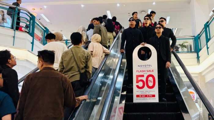 Ada Apa Men In Black Serbu MaRI? Bikin Heboh Pengunjung