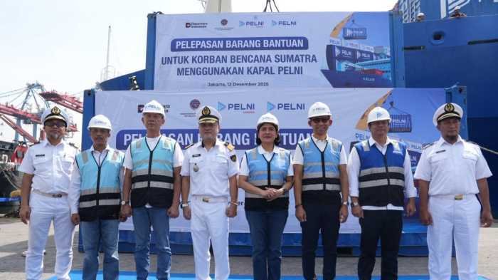 PELNI Berangkatkan 15 Kontainer Bantuan untuk Korban Banjir Sumatra dengan KM Kelud, 32 Kontainer Tunggu Jadwal