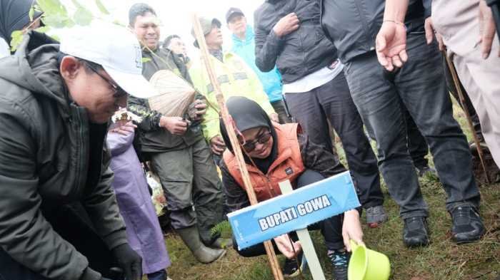 Tanam 10 Ribu Pohon Serentak di 9  Kecamatan, Pemkab Gowa Perkuat Upaya Cegah Bencana Alam 