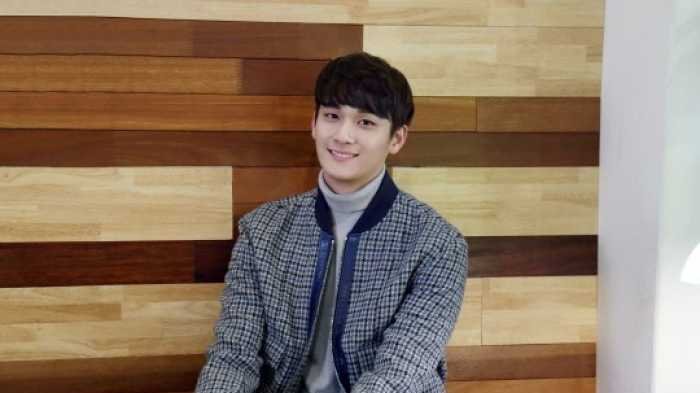 Jo Yoon Woo Umumkan Pernikahan dan Pensiun dari Dunia Akting Setelah 15 Tahun Berkarier