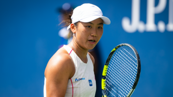 Janice Tjen Tertinggal dari Sonay Kartal di Set Kedua, Masih Berjuang Keras di Laga Tunggal Putri