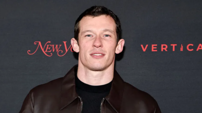 Callum Turner Dikabarkan Jadi James Bond Baru, Nama Daniel Craig Segera Tergantikan?