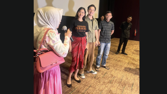  Jerome Kurnia dan Nadya Arina Hadiri Nobar Penerbangan Terakhir di XXI Mall Panakkukang