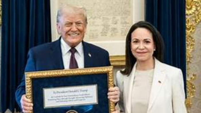 Maria Corina Machado Serahkan Medali Nobel Perdamaian kepada Donald Trump di Gedung Putih