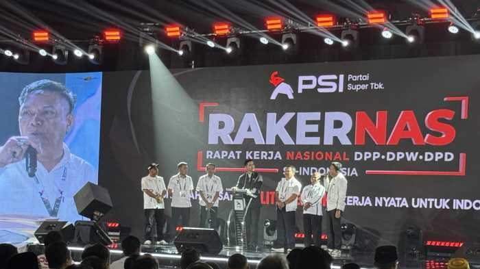 Buka Rakernas PSI Kaesang Pangarep Bagi-bagi Emas, Singgung Pilkada Langsung, hingga Ancam Copot Pengurus Tak Kerja