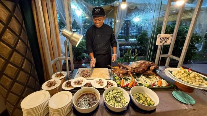 Icip Lezatnya Menu Tiga Kuali, Sirloin Steak, hingga Kambing Guling di Paket Buka Puasa Hotel ARYADUTA Makassar