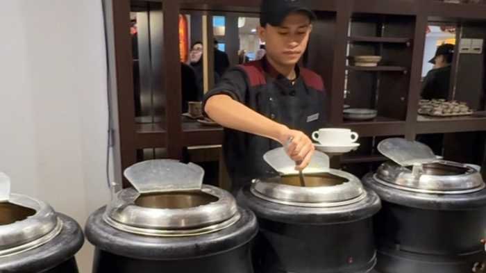Ada Kapurung, Semur Jengkol, Coto hingga Iga Barbeque, Nikmatnya Buka Puasa di Kampoeng Legend Hotel Claro Makassar