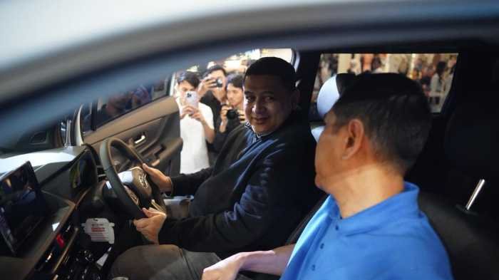 New Veloz Hybrid EV Resmi Mengaspal di Makassar, Kalla Toyota Catat 500 Pemesanan
