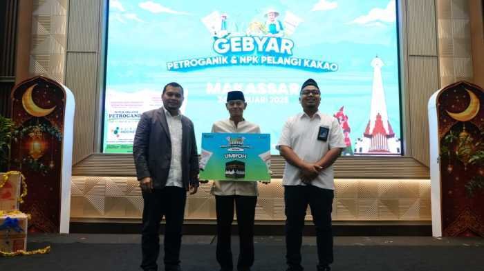 Pupuk Indonesia Apresiasi Kios dan Petani melalui Gebyar Petroganik dan NPK Pelangi Kakao