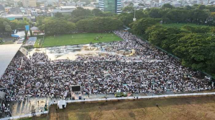 Idulfitri di Karebosi Dipadati Puluhan Ribu Jemaah, Munafri Ajak Perkuat Silaturahmi dan Harmoni Kota