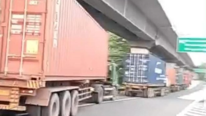 Sorotan Penegakan Aturan Mudik: Pelanggaran Truk Sumbu Tiga Masih Terjadi di Jalan Tol