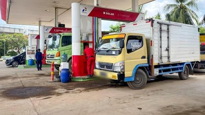 Lonjakan Harga Solar Tembus Rp25 Ribu/Liter, Sektor Logistik dan Industri Tertekan