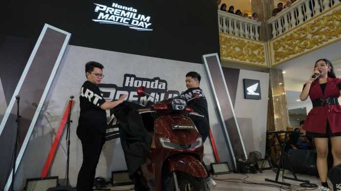 Asmo Sulsel Resmi Luncurkan Honda Stylo 160 Warna Burgundy di Honda Premium Matic Day Grand Mall Maros