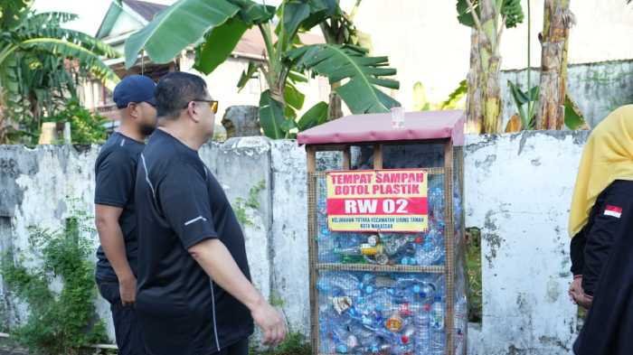 Wali Kota Makassar Pantau Jumat Bersih di Wajo dan Ujung Tanah saat WFH