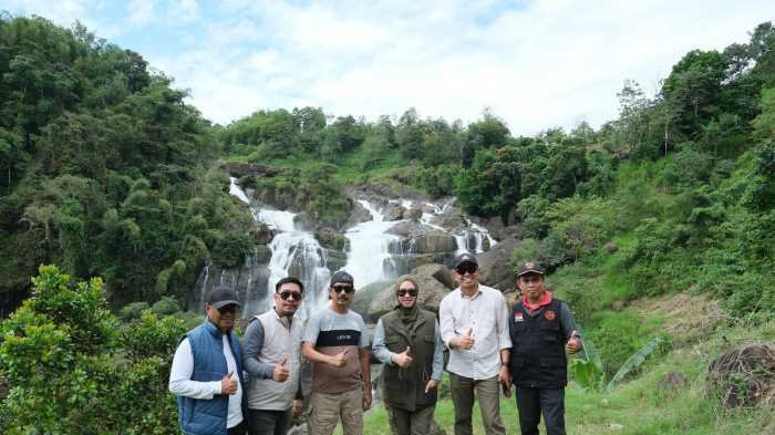 Dorong Promosi Potensi Wisata Alam di Bungaya, Bupati Gowa Kunjungi Wisata Air Terjun Depa