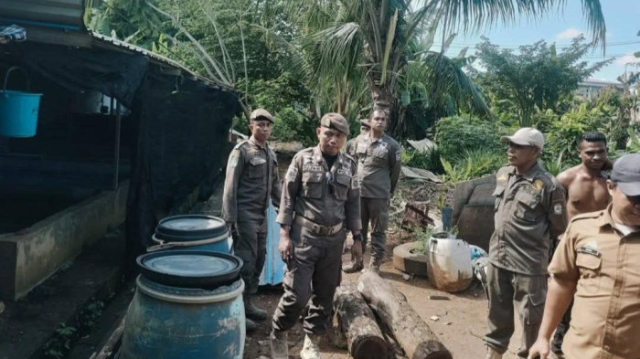 Respons Aduan Warga, Kandang Babi di Jalan Dg Tata Makassar Sudah Dibersihkan