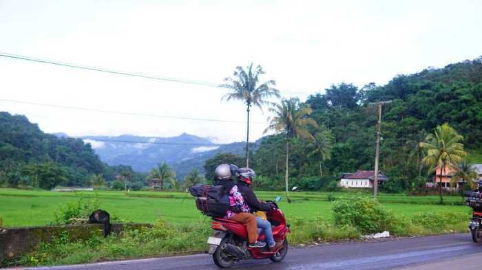 Ini Tips Berkendara Saat Membawa Barang Belanja di Sepeda Motor, dari Asmo Sulsel