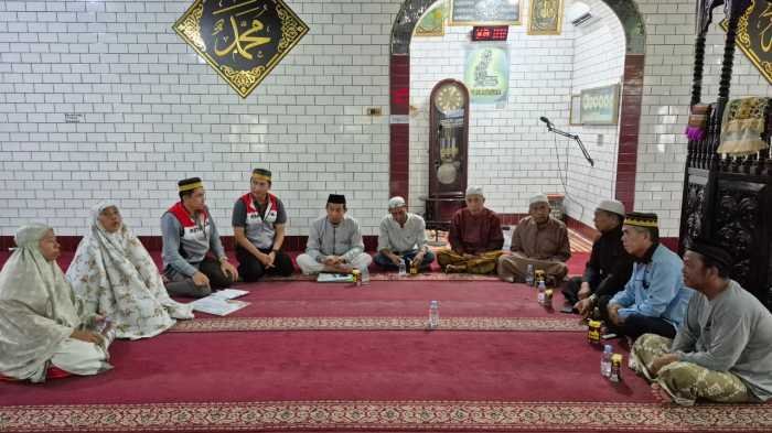 Pertamina Patra Niaga Sulawesi Salurkan Santunan untuk Masjid dan Panti Asuhan di Ujung Tanah
