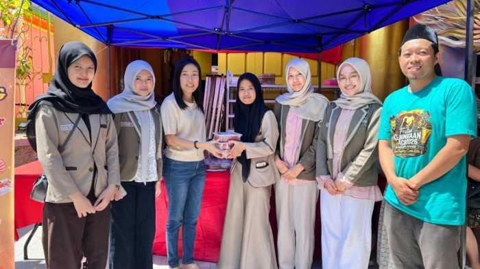 Alumni hingga Kapolda Sulteng Turut Berbagi di Kurban Bersama SMAS Islam Athirah Makassar