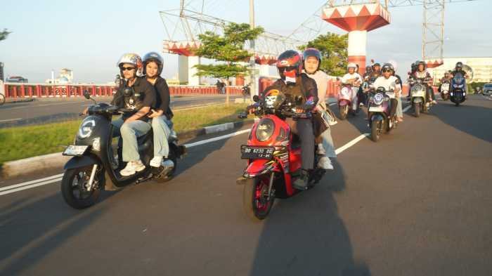 Asmo Sulsel Ajak Pasangan Romantis Riding Bareng Pakai Scoopy
