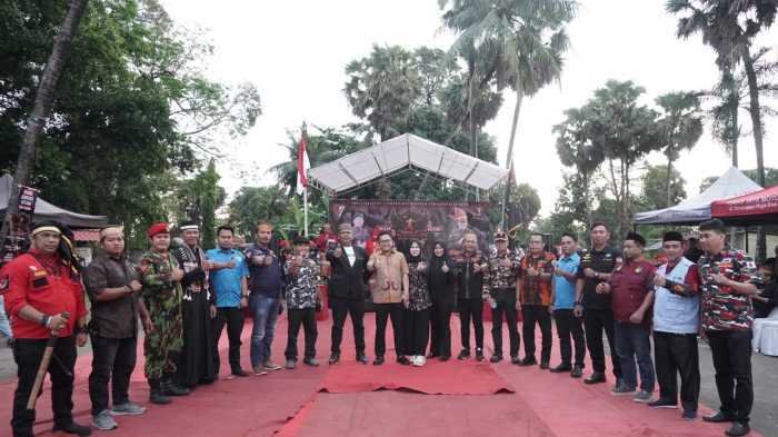 Hadiri HUT Kiwal Garuda Hitam, Wabup Gowa Tekankan Pentignya Pelestarian Budaya dan Adat 