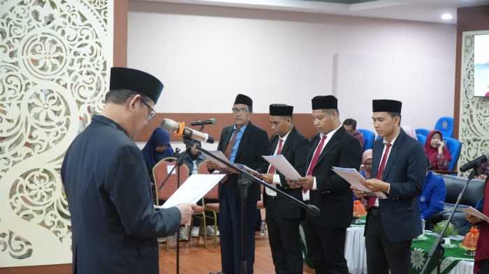 Rektor Unismuh Lantik Pejabat Struktural, Tekankan Amanah dan Transformasi Kampus