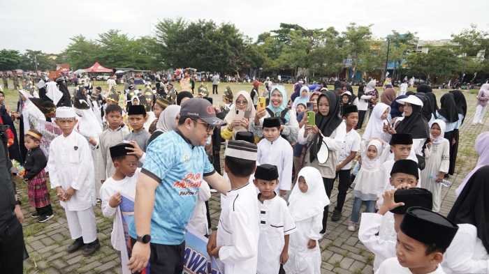 Wabup Gowa Berbaur dengan Ribuan Santri dan Remaja Masjid di Pawai Muharram 1448 H 