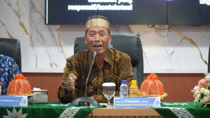 Wamendiktisaintek di Unismuh Makassar: Kampus Harus Relevan dengan Dunia Kerja dan Kebutuhan Masyarakat