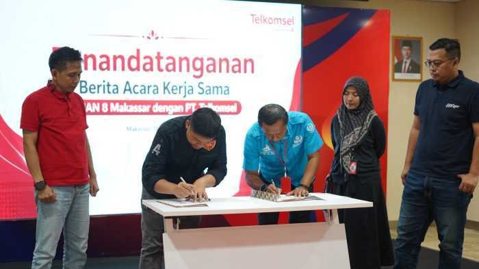 Telkomsel Gandeng SMAN 8 Makassar, Dukung Lahirnya Talenta Futsal Berprestasi Lewat by.U