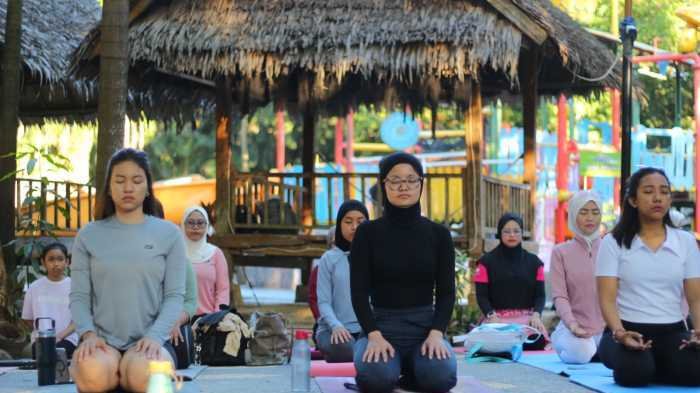 Bugis Waterpark Adventure Gelar Nature Yoga, Libatkan 152 Peserta Dukung Gaya Hidup Sehat