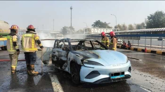 BYD Respons Insiden Mobil Listrik Terbakar di Tol Cikampek