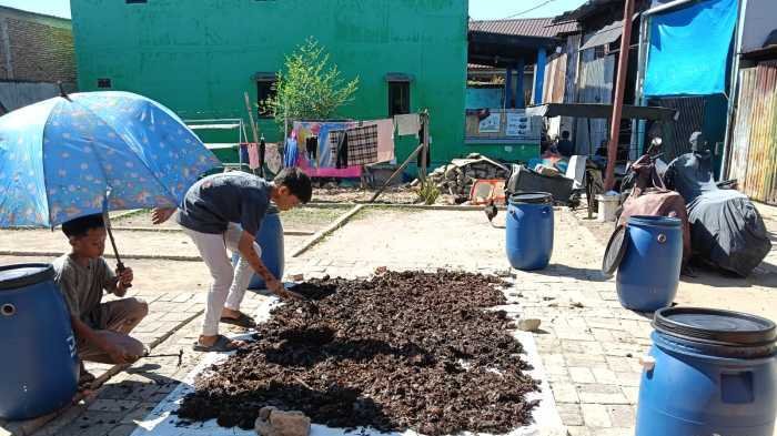 RT di Rappokalling Sukses Pilah Sampah, Warga Dapat Sembako dari Bank Sampah