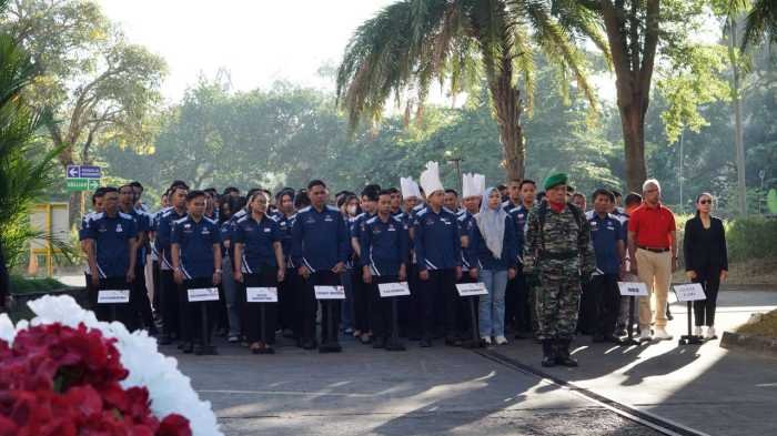 HUT ke-81 RI, Dalton Hotel Makassar Gelar Upacara Bersama Tamu Hotel